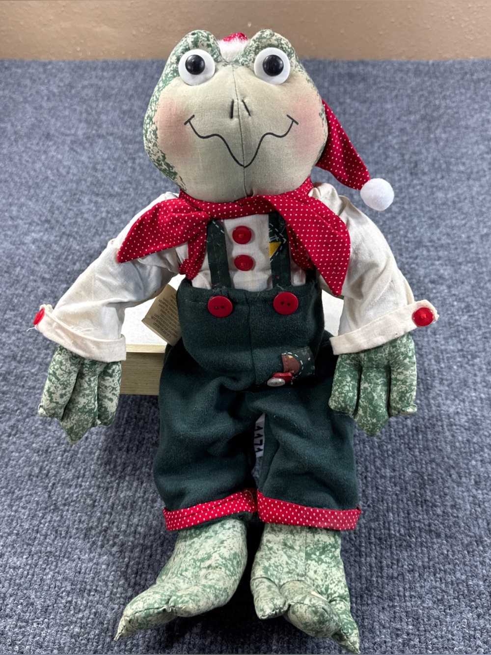 Christmas Frog Plush Decorative Sing Croaks Jingle Bells Tested Works